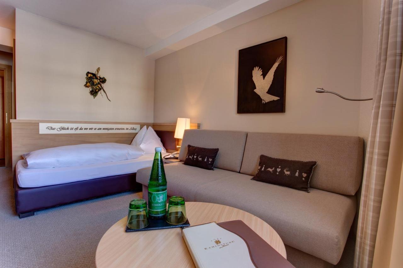 Hotel Garni - Restaurant Kaminstube Санкт-Антон-ам-Арльберг Екстер'єр фото