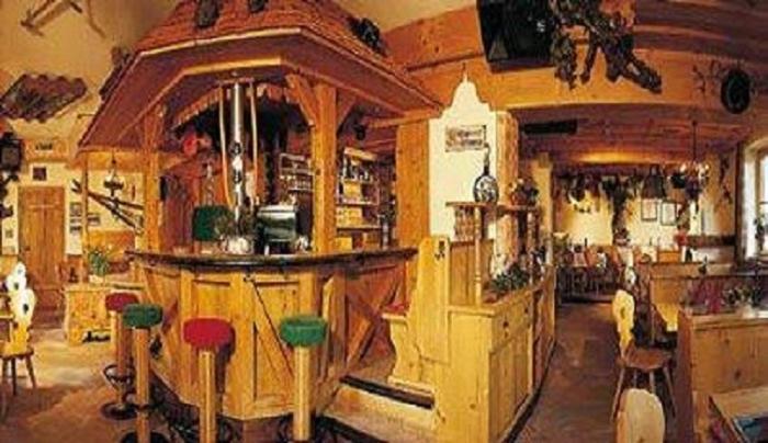 Hotel Garni - Restaurant Kaminstube Санкт-Антон-ам-Арльберг Екстер'єр фото